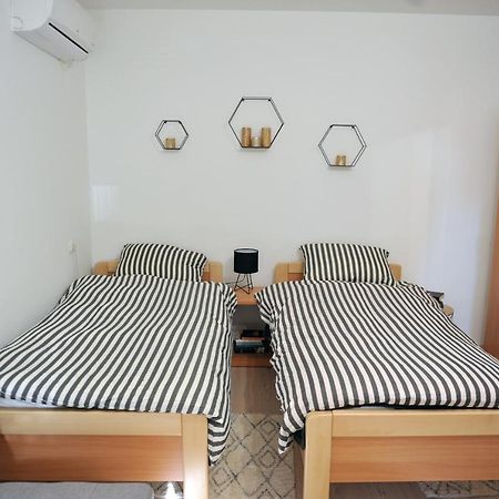 Studio Apartman Bandb Ðakovo 外观 照片