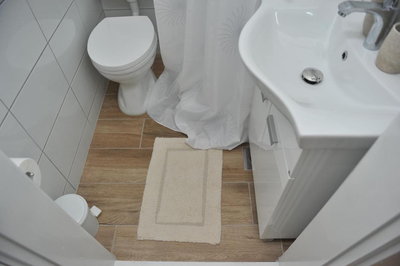 Studio Apartman Bandb Ðakovo 外观 照片