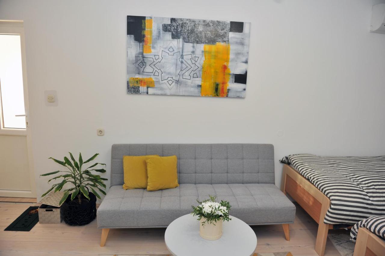 Studio Apartman Bandb Ðakovo 外观 照片